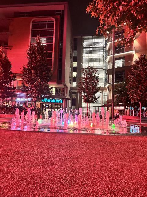 building, fountain, street, evening, red, shop windows, facade