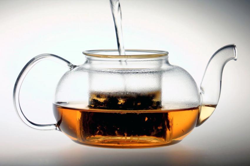 Kettle, teapot, tea, jet of hot water