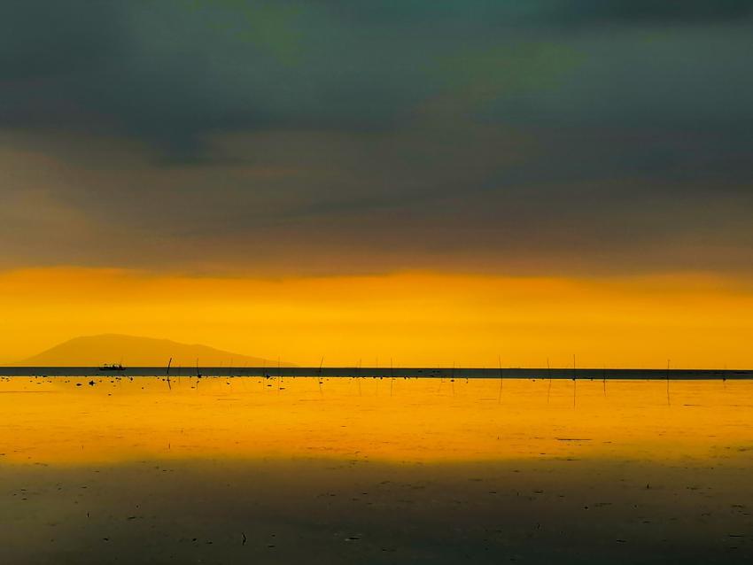 Sunrise or sunset